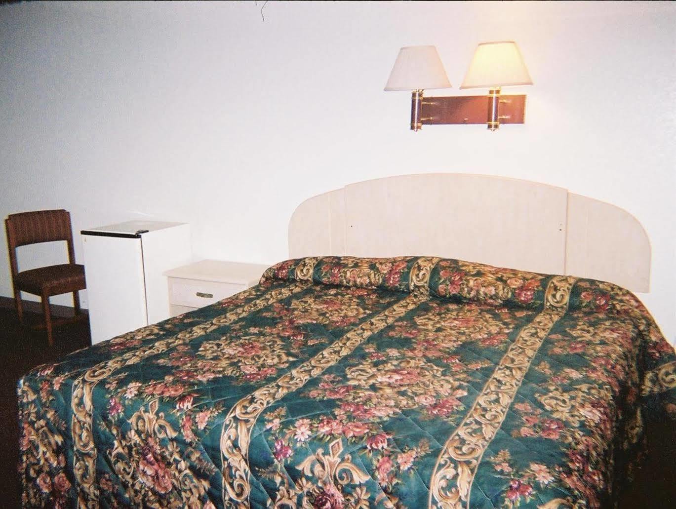 Budget Inn Вентцвілл Екстер'єр фото